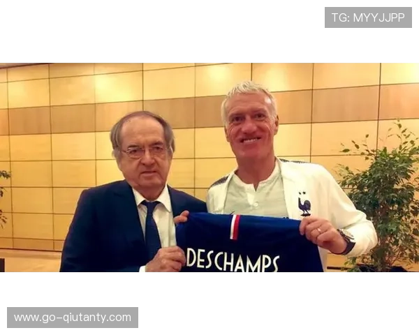 德尚博与杨同用Titleist Pro V1x双点原型球，纽约本地人组合主场优势受期待